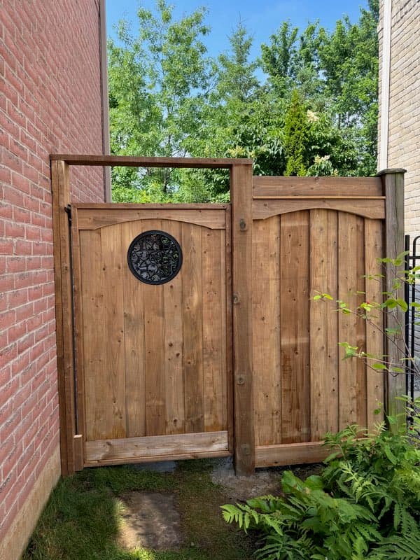 Wood Gate Installed in Hamilton