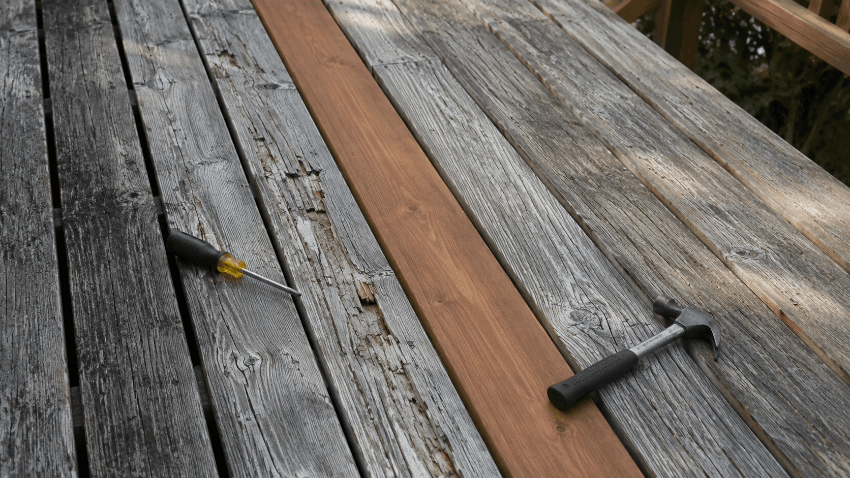 Repair or Replace Your Deck? Warning Signs to Check — Decks article by Oakville Fence Repair